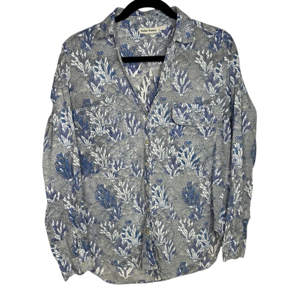 Roller Rabbit Tops - Roller Rabbit Guy Button Down Cotton Printed Shirt Size Small